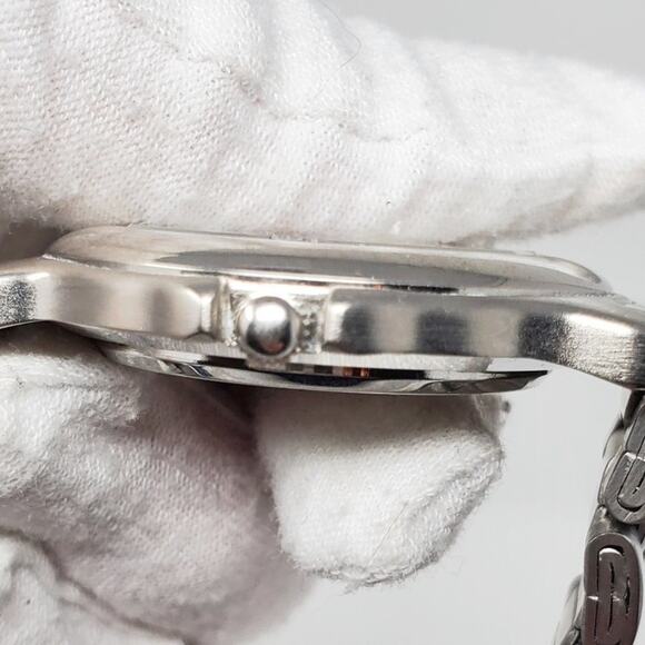 Disney Mickey Mouse Disney Channel Metal Band Watch - Picture 5 of 11